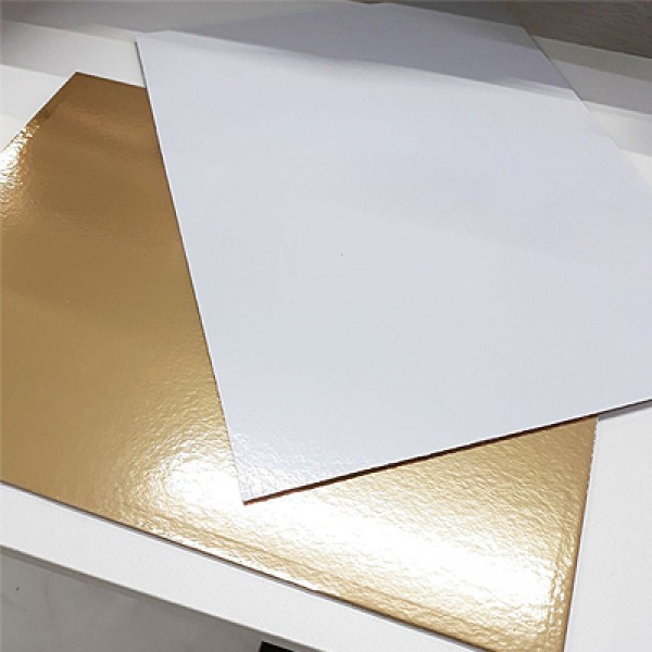 Подложка для торта прямоугольная (золото, белая) 30*40 см 